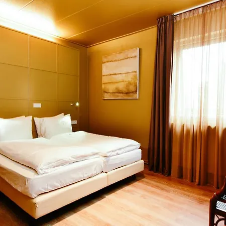 Raecks Hotel 3*