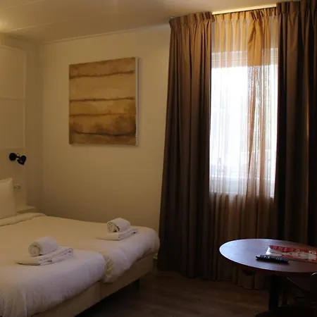 Raecks Hotel 3*