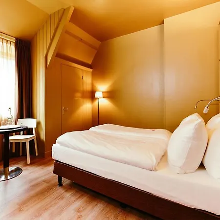 Raecks 3* הארלם